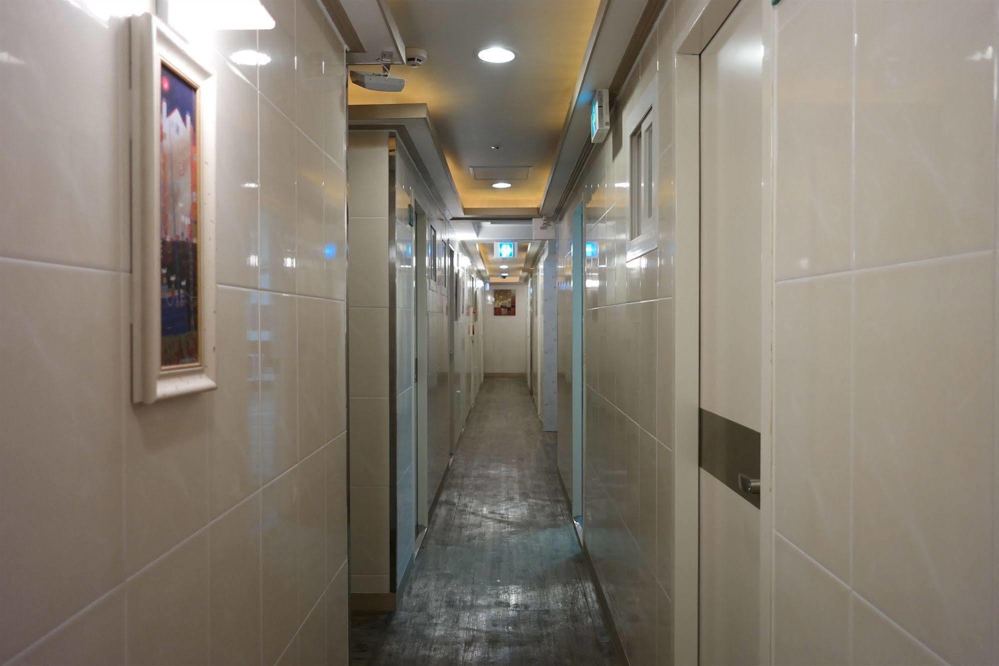ホテル Storyhouse Myeongdong ソウル特別市 エクステリア 写真